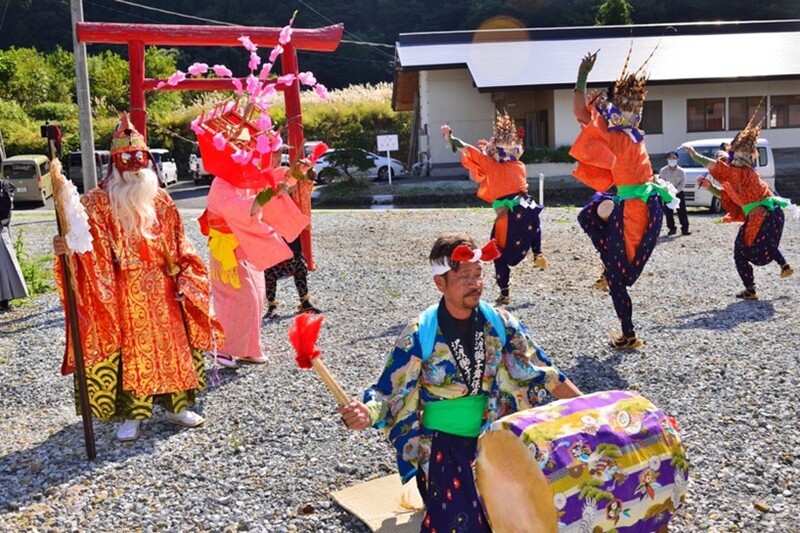 黒伏山神社沢渡獅子舞