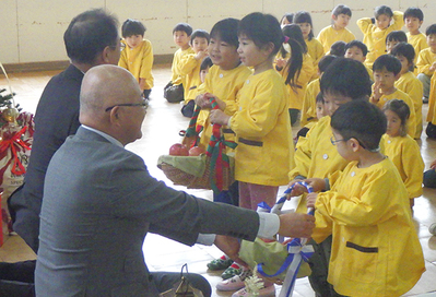 りんごのおくりもの